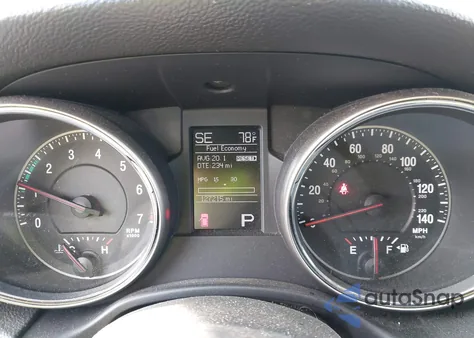 2013 Jeep Grand Cherokee Laredo z USA, uszkodzony, nr VIN 1C4RJEAG4DC648572